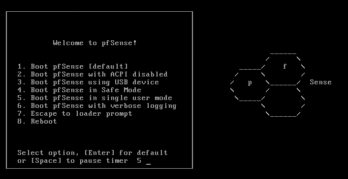 The FreeBSD boot menu welcomes the administrator after launching from a CD or USB stick. 