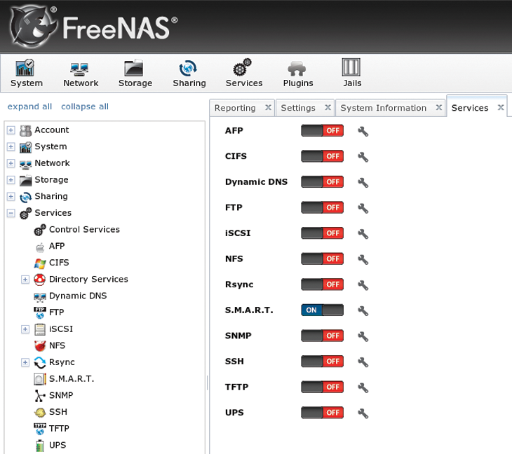 FreeNAS services can be configured from their icons. 