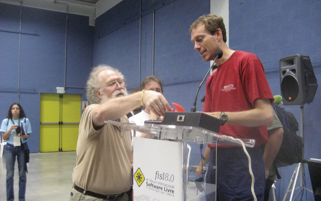 Theo de Raadt (here with Jon "maddog" Hall) is one of the most outspoken BSD developers who continues to criticize OpenSSL. 