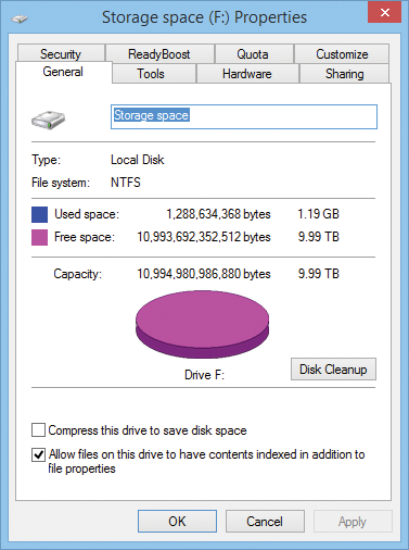 The storage pool appears as a local drive in Windows Explorer. 